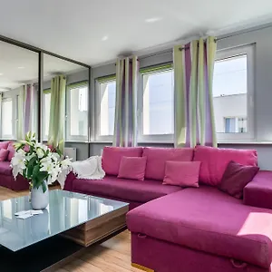 elite-apartments-city-center.gdanskhotel.org/